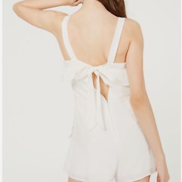 CITY STUDIO Womens White Ruffled Sleeveless Square Neck Romper Juniors Size:11 - Picture 2 of 5